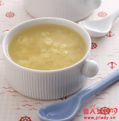 六个月宝宝辅食食谱表，营养丰富的辅食助力宝宝健康成长